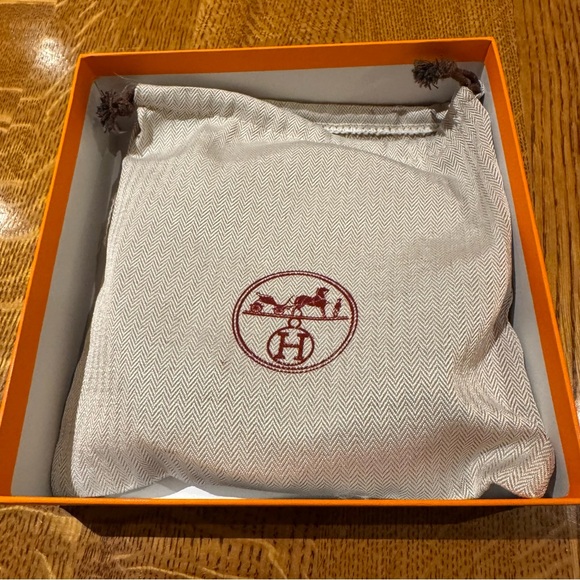 NWOT Turn lock Belt Set- Kelly style-Brown and Black adjustable XS-L - Picture 9 of 9